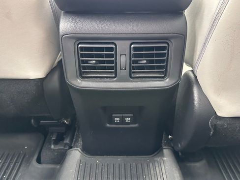 Used 2021 Toyota RAV4 XLE Premium AWD/4WD image 32