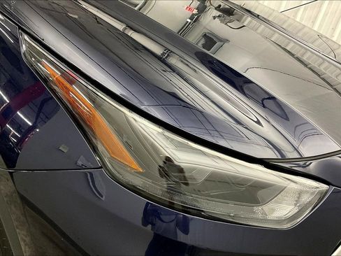 Used 2022 Toyota Highlander XLE image 33