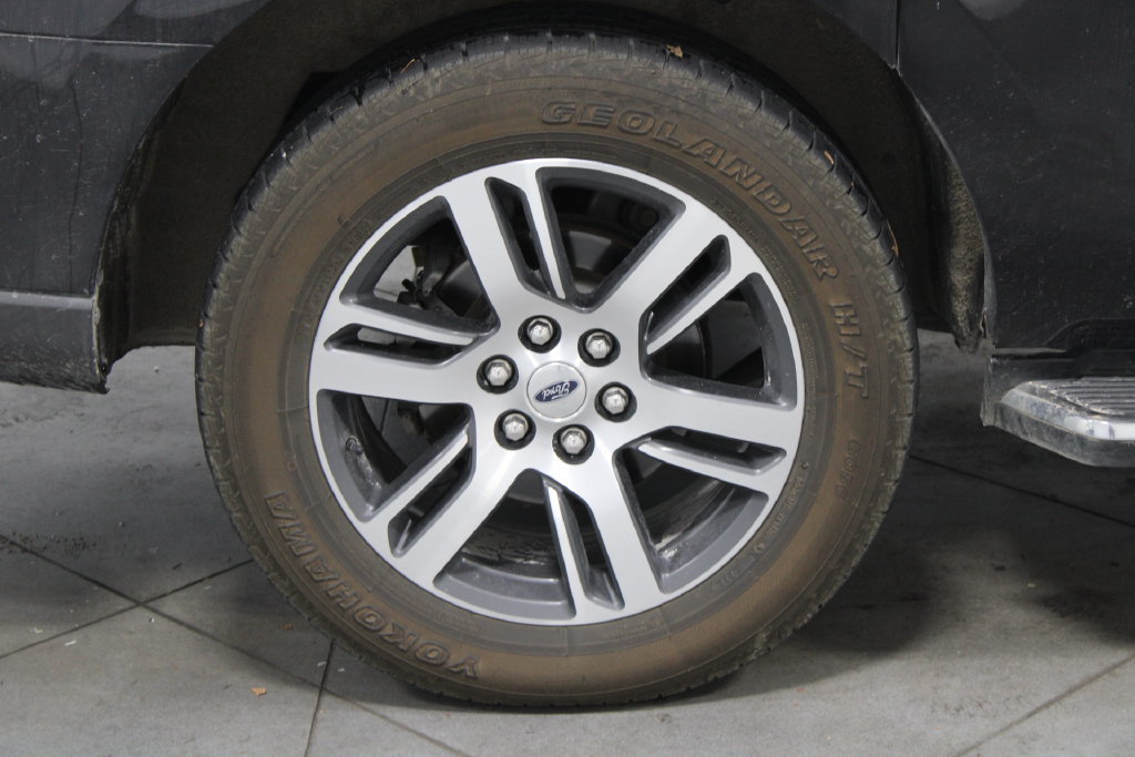 Used 2022 Ford Expedition Max Limited AWD/4WD image 12