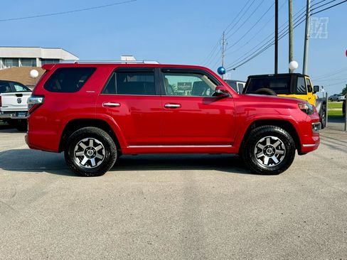 Used 2014 Toyota 4Runner Limited AWD/4WD image 2