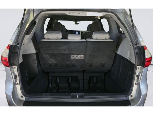 Used 2015 Toyota Sienna Limited FWD image 24