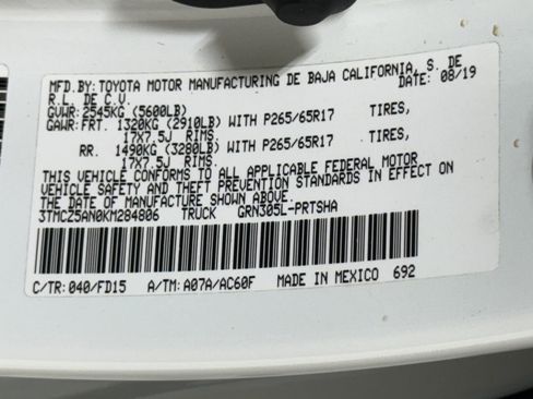 Used 2019 Toyota Tacoma TRD Sport image 45