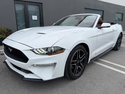 Used 2019 Ford Mustang Premium RWD image 7