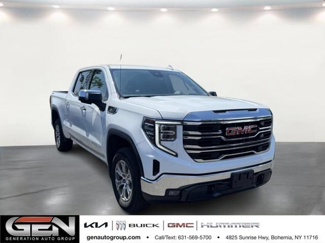 Used 2025 GMC Sierra 1500 SLT AWD/4WD image 1
