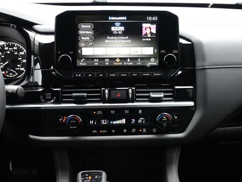 New 2025 Nissan Pathfinder SL image 19