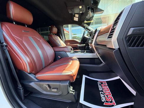Used 2019 Ford F350 Platinum w/ FX4 Off-Road Package AWD/4WD image 43