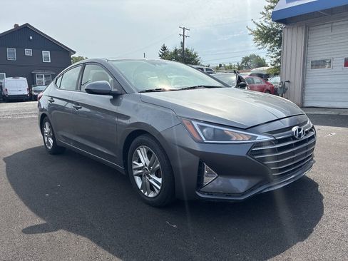 Used 2019 Hyundai Elantra Value Edition w/ Cargo Package FWD image 3