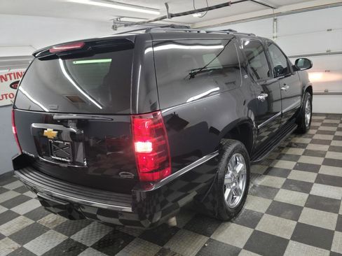 Used 2014 Chevrolet Suburban LTZ image 5
