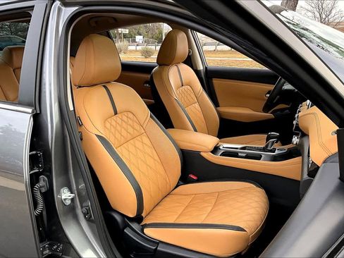 Used 2023 Nissan Sentra SV w/ SV Premium Package image 8