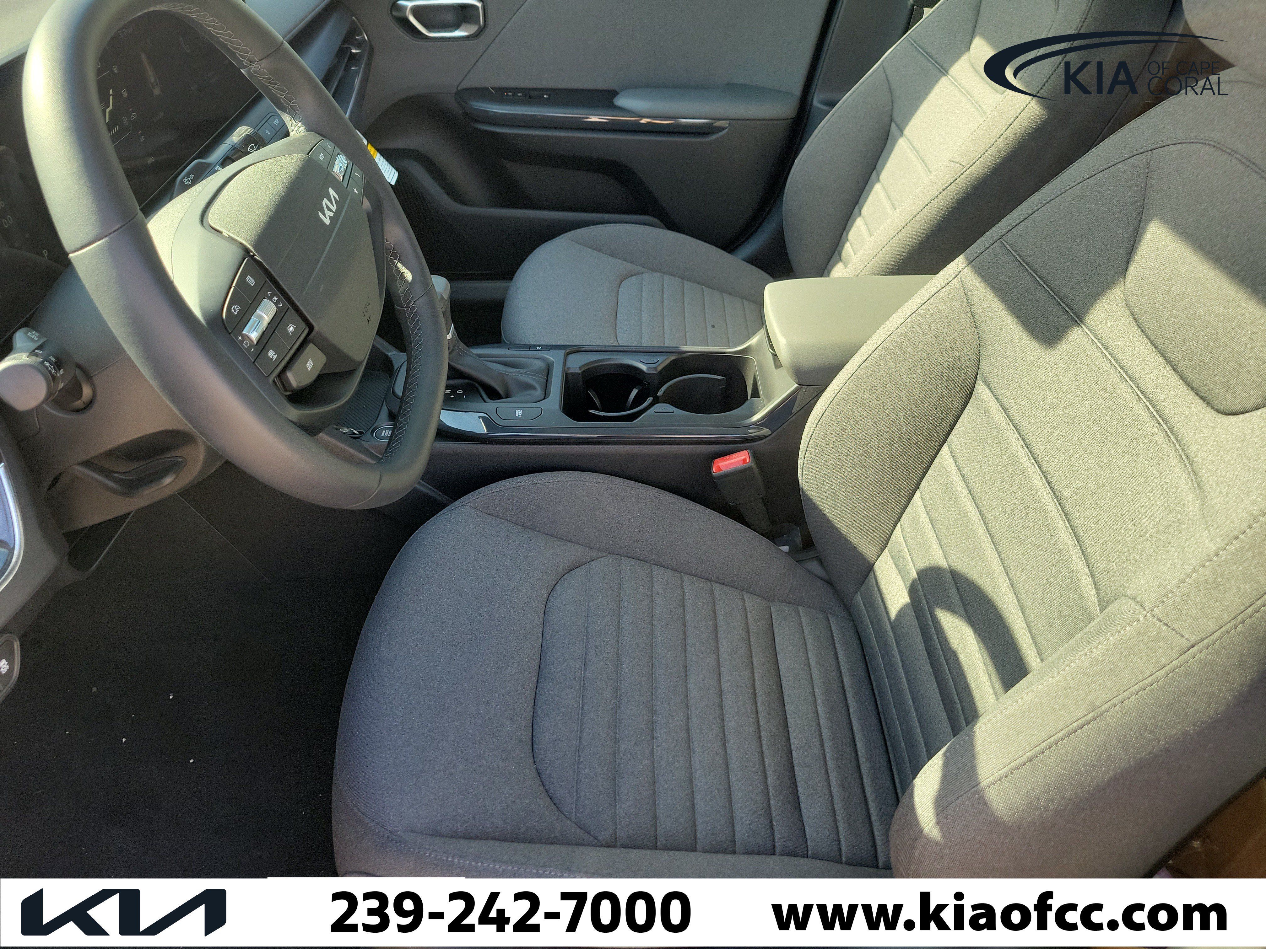 New 2025 Kia K4 EX FWD image 21