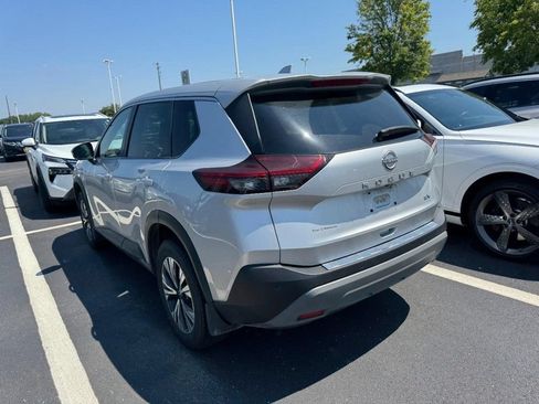 Certified 2023 Nissan Rogue SV FWD image 4