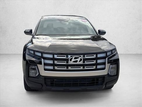 Used 2025 Hyundai Santa Cruz SE image 2