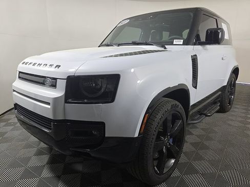 Used 2022 Land Rover Defender 90 V8 image 2