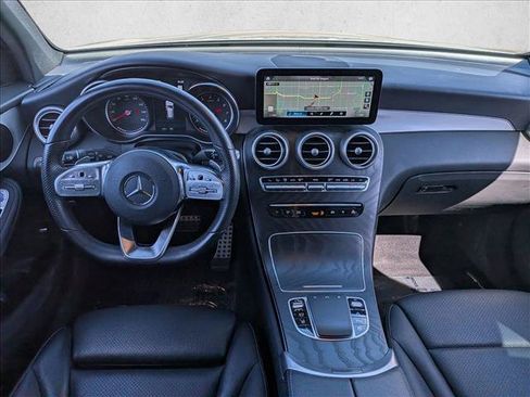 Used 2021 Mercedes-Benz GLC 300 image 25