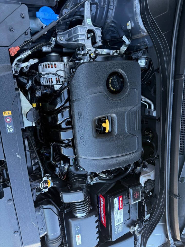 Used 2019 Hyundai Elantra SE FWD image 14