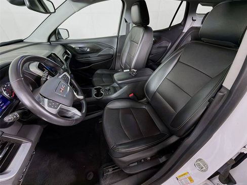 Used 2022 GMC Terrain SLT w/ Tech Package AWD/4WD image 2