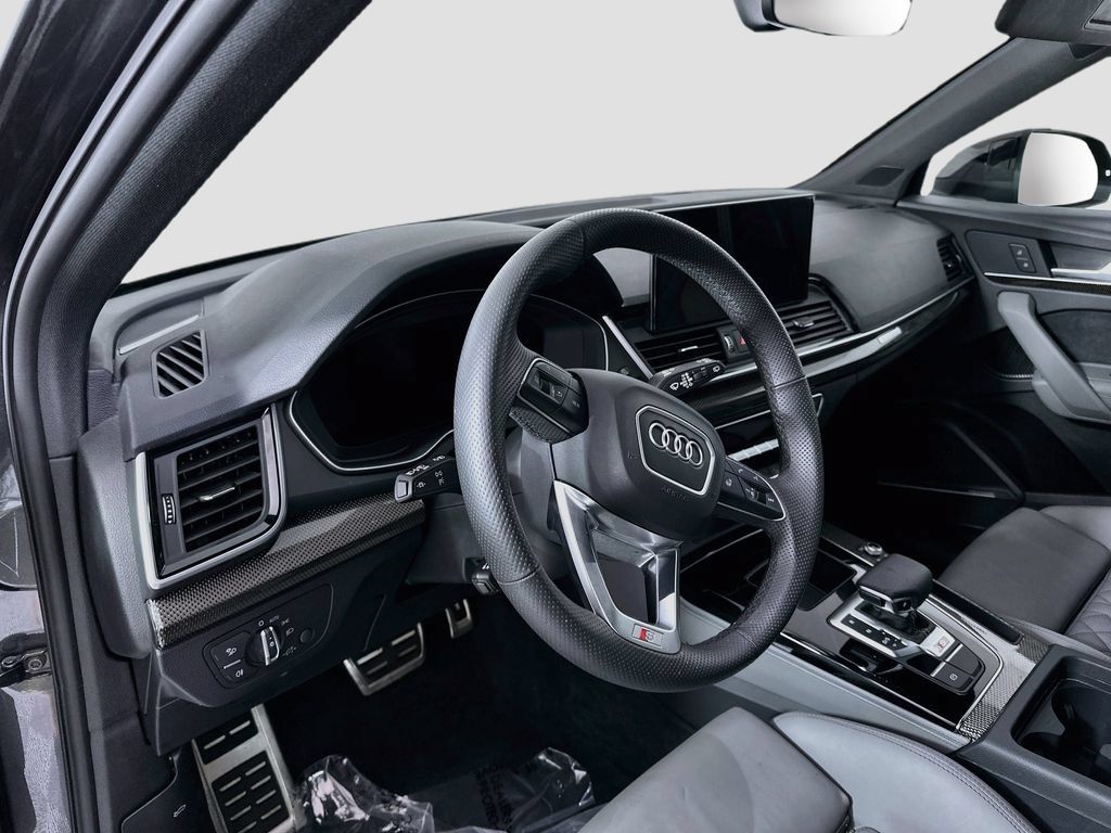 Used 2025 Audi SQ5 Premium Plus AWD/4WD image 4