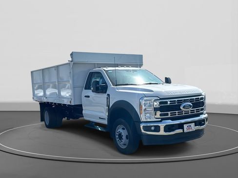 New 2025 Ford F550 2WD Regular Cab Super Duty image 4