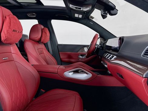 New 2026 Mercedes-Benz GLS 63 AMG 4MATIC image 6