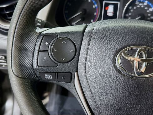 Used 2018 Toyota RAV4 LE w/ All Weather Liner Package AWD/4WD image 19