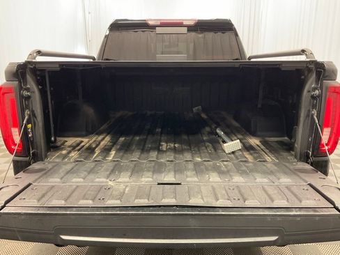 Used 2020 GMC Sierra 1500 SLT w/ SLT Premium Plus Package AWD/4WD image 33
