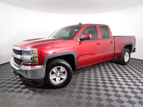 Used 2018 Chevrolet Silverado 1500 LT w/ All Star Edition image 12