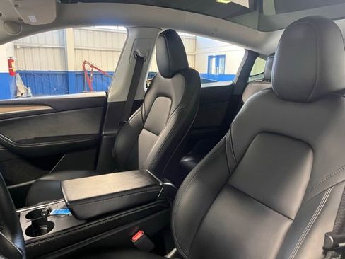 Used 2023 Tesla Model Y Long Range image 23