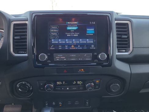 Used 2023 Nissan Frontier SV w/ SV Convenience Package image 24