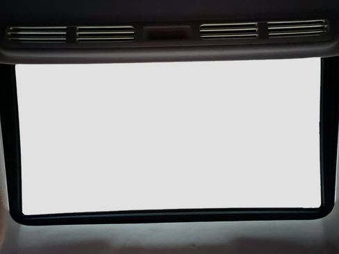 Used 2019 Mercedes-Benz C 300 Sedan image 15