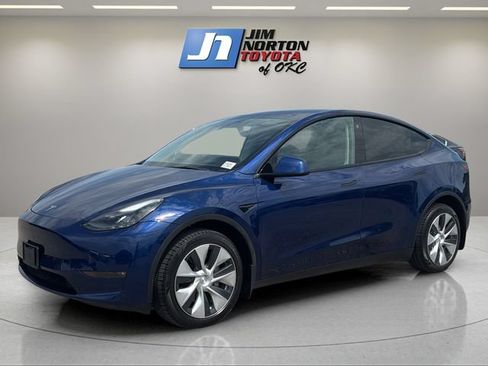 Used 2023 Tesla Model Y Long Range AWD/4WD image 1