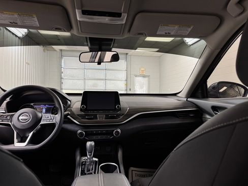 Used 2023 Nissan Altima 2.5 SV image 21