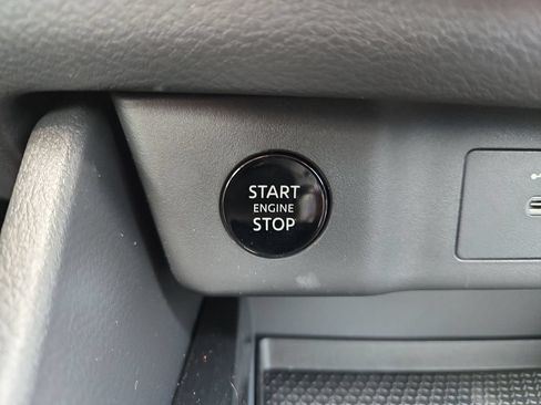 New 2026 Nissan Rogue SV FWD image 20
