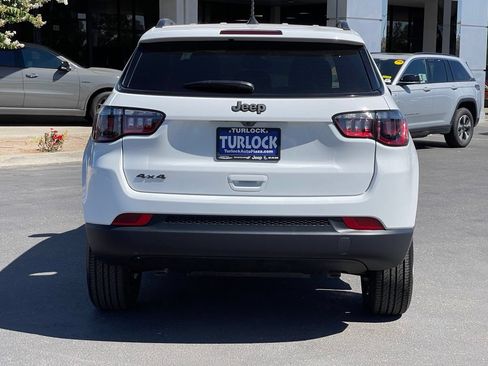 New 2026 Jeep Compass Latitude AWD/4WD image 3