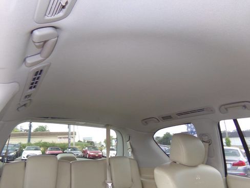 Used 2013 INFINITI QX56 4WD w/ Deluxe Touring Pkg image 33