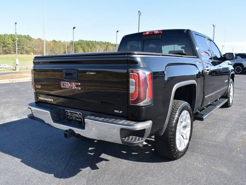 Used 2018 GMC Sierra 1500 SLT image 3