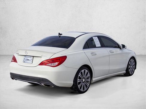 Used 2018 Mercedes-Benz CLA 250 4MATIC image 5
