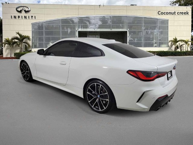 Used 2024 BMW 430i Coupe w/ M Sport Package RWD image 3