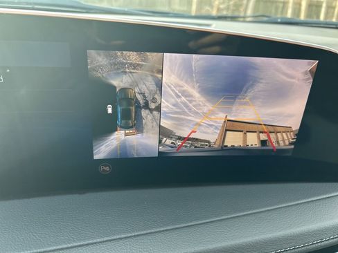 Used 2025 Cadillac XT4 Premium Luxury image 16