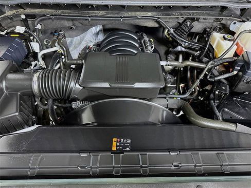 Used 2025 Chevrolet Silverado 3500 LT w/ Safety Package image 34