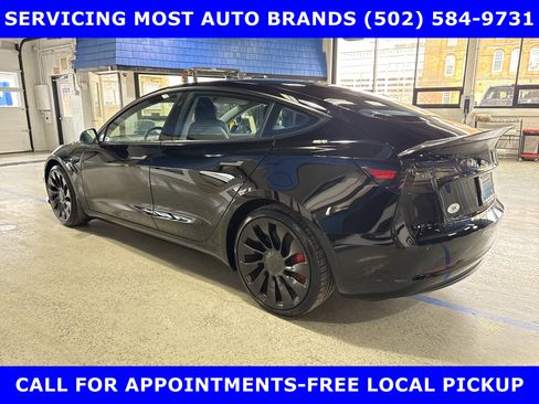 Used 2022 Tesla Model 3 Performance image 9