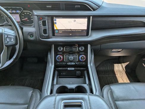 Used 2021 GMC Yukon Denali w/ Denali Premium Package image 7