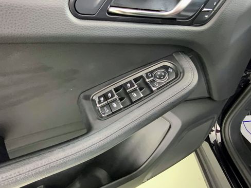 Used 2022 Porsche Macan image 21