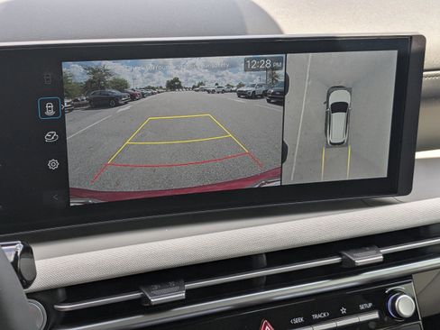 New 2026 Hyundai Tucson Limited image 32