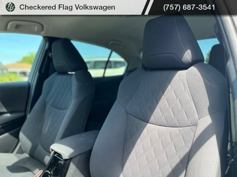 Used 2022 Toyota Corolla LE FWD image 20