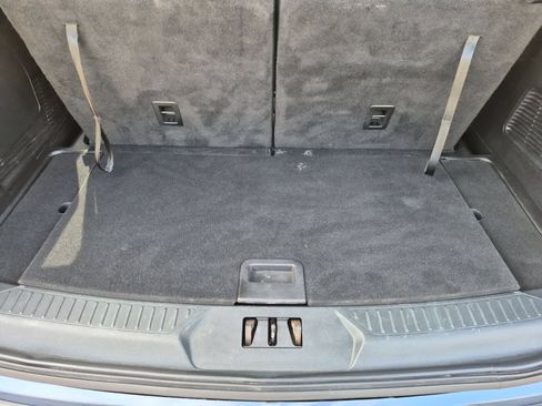 Used 2020 Ford Explorer XLT RWD image 33
