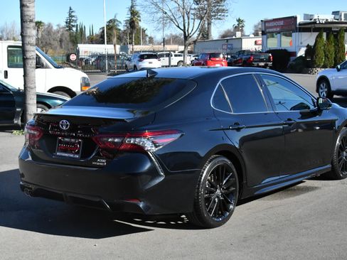 Used 2024 Toyota Camry XSE image 8