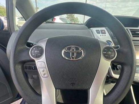 Used 2014 Toyota Prius V Three FWD image 12