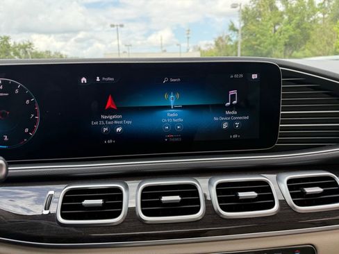 Used 2020 Mercedes-Benz GLE 350 4MATIC w/ 3rd Row Seat Package image 29