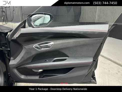 Used 2022 Audi RS e-tron GT w/ Year 1 Package image 25