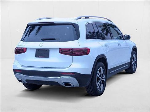 New 2026 Mercedes-Benz GLB 250 image 2